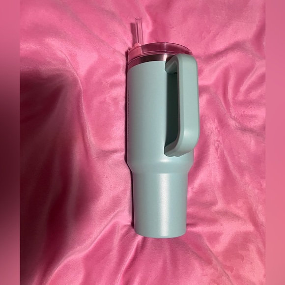 Stanley Starbucks Thailand quencher 40oz - Picture 5 of 14